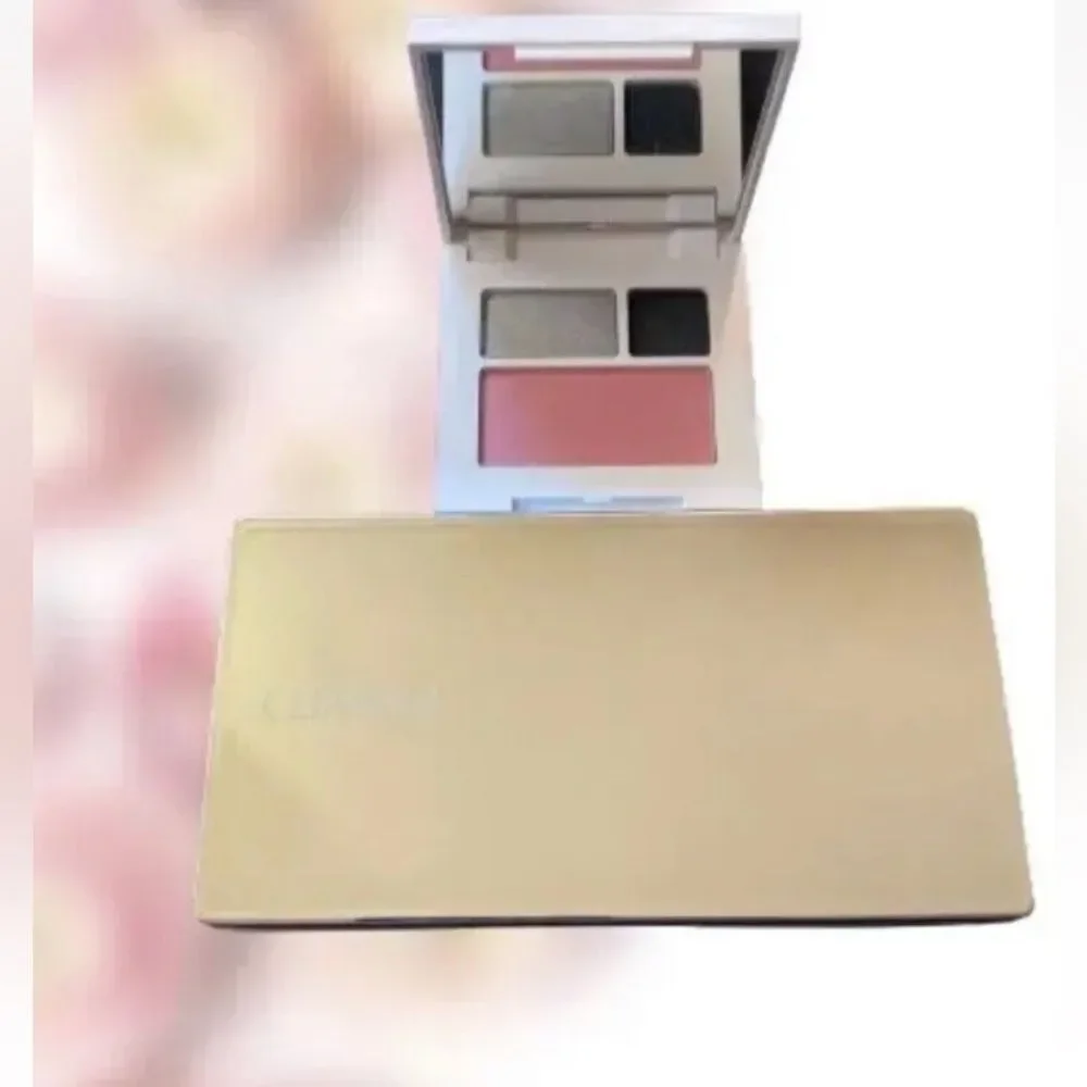 VERA FOR CLINIQUE BLUSHING BLUSH POWDER ALL ABOUT SHADOW DUO W/ COMPACT CASE